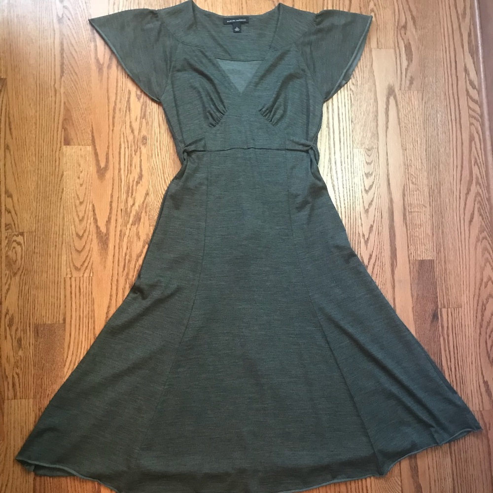 BANANA REPUBLIC MIDI DRESS